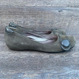 Ecco Boullion Button Green / Gray Suede Slip On Ballet Flats Womens US 8.5 EU 40